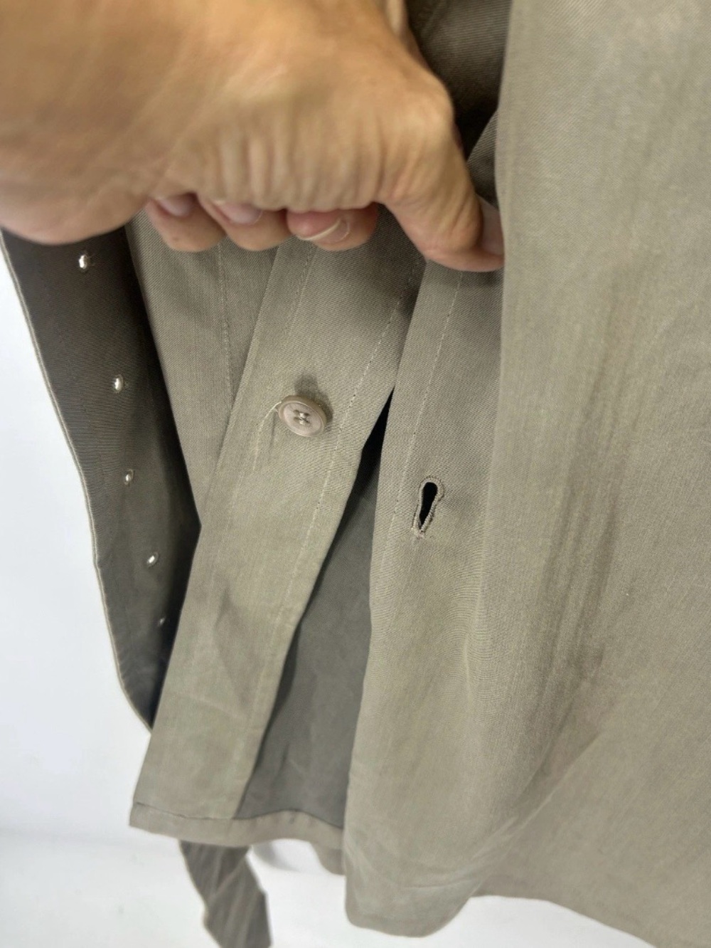 Authentic Vintage Burberry Classic Men's Double-Breasted Trench Coat 42 US L - Picture 8 of 16